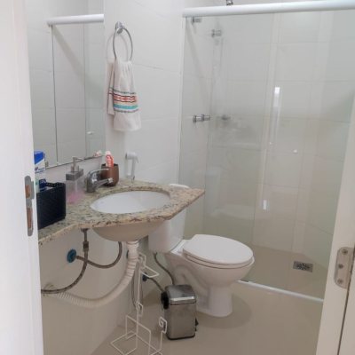 Cobertura com 95m², 2 quartos, 1 suíte, 2 garagens, no bairro Açores em Florianópolis