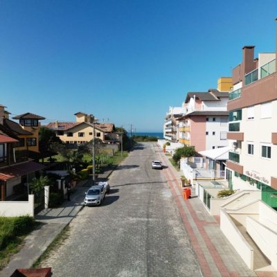 Cobertura com 95m², 2 quartos, 1 suíte, 2 garagens, no bairro Açores em Florianópolis