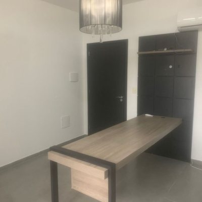 Sala com 65m², no bairro Ingleses em Florianópolis