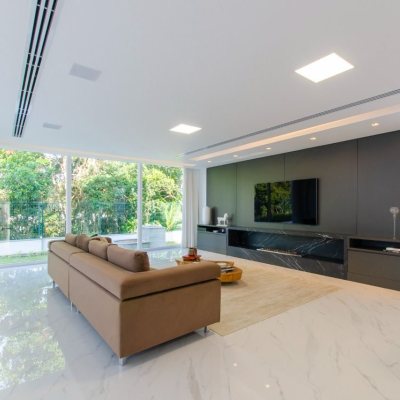 Casa em Condomínio com 942m², 6 quartos, 5 suítes, 4 garagens, no bairro Cacupé em Florianópolis