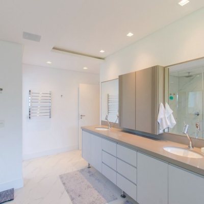 Casa em Condomínio com 942m², 6 quartos, 5 suítes, 4 garagens, no bairro Cacupé em Florianópolis