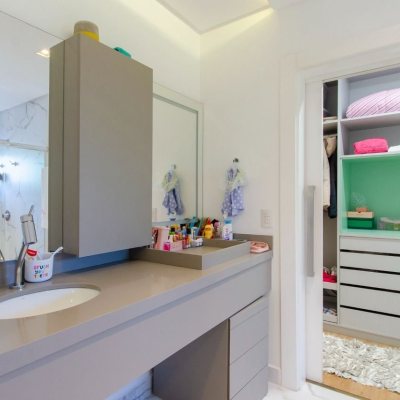 Casa em Condomínio com 942m², 6 quartos, 5 suítes, 4 garagens, no bairro Cacupé em Florianópolis