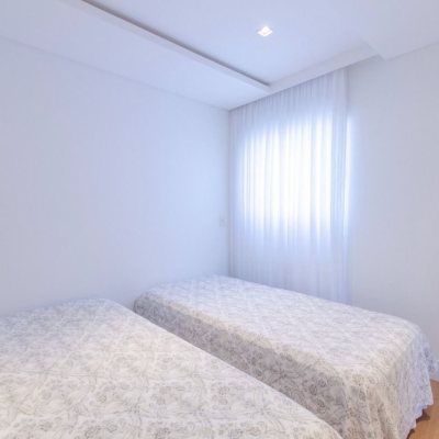 Casa em Condomínio com 942m², 6 quartos, 5 suítes, 4 garagens, no bairro Cacupé em Florianópolis