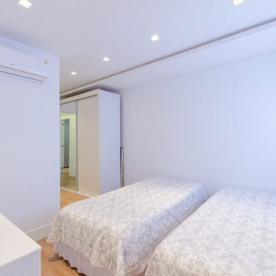 Casa em Condomínio com 942m², 6 quartos, 5 suítes, 4 garagens, no bairro Cacupé em Florianópolis