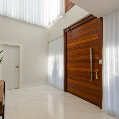 Casa em Condomínio com 942m², 6 quartos, 5 suítes, 4 garagens, no bairro Cacupé em Florianópolis