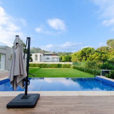 Casa em Condomínio com 942m², 6 quartos, 5 suítes, 4 garagens, no bairro Cacupé em Florianópolis