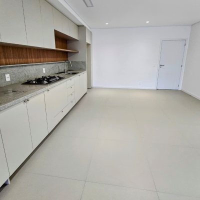 Apartamentos com 119m², 2 quartos, 1 suíte, 2 garagens, no bairro Morro Das Pedras em Florianópolis