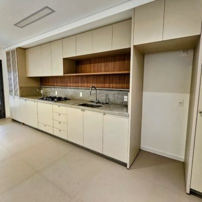 Apartamentos com 119m², 2 quartos, 1 suíte, 2 garagens, no bairro Morro Das Pedras em Florianópolis