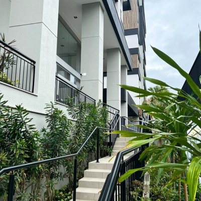 Apartamentos com 77m², 2 quartos, 2 suítes, 2 garagens, no bairro Estreito em Florianópolis