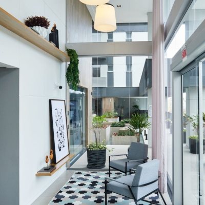 Apartamentos com 77m², 2 quartos, 2 suítes, 2 garagens, no bairro Estreito em Florianópolis