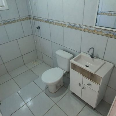 Casa Residencial com 60m², 3 quartos, 1 garagem, no bairro São João Do Rio Vermelho em Florianópolis