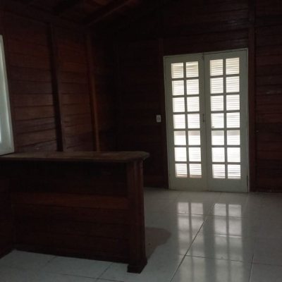 Casa Residencial com 60m², 3 quartos, 1 garagem, no bairro São João Do Rio Vermelho em Florianópolis