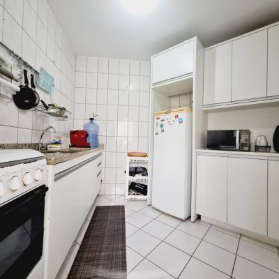 Apartamentos com 48m², 1 quarto, 1 garagem, no bairro Saco Grande em Florianópolis