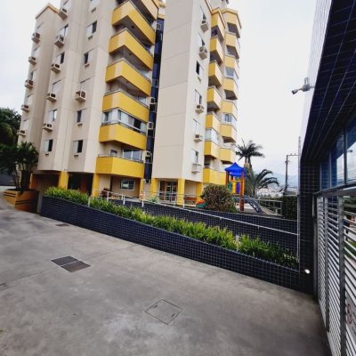 Apartamentos com 48m², 1 quarto, 1 garagem, no bairro Saco Grande em Florianópolis