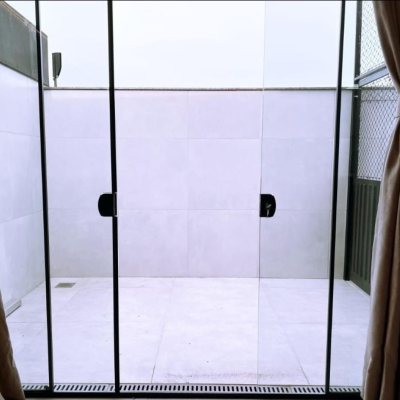 Casa Residencial com 176m², 2 quartos, 2 suítes, 2 garagens, no bairro Forquilhas em São José