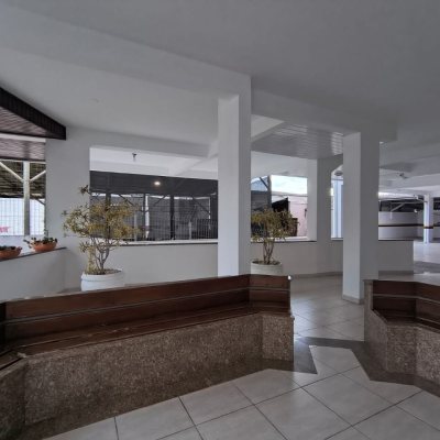 Apartamentos com 78m², 3 quartos, 1 suíte, 2 garagens, no bairro Capoeiras em Florianópolis