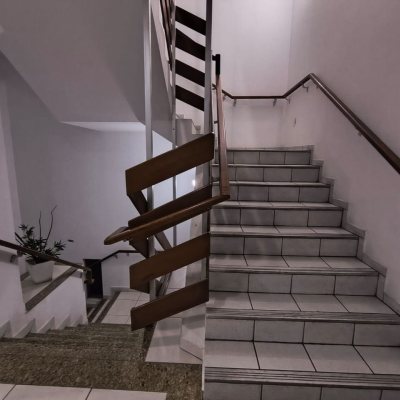 Apartamentos com 78m², 3 quartos, 1 suíte, 2 garagens, no bairro Capoeiras em Florianópolis