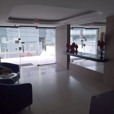 Apartamentos com 75m², 2 quartos, 1 garagem, no bairro Centro em Florianópolis