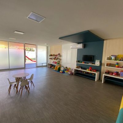 Apartamentos com 108m², 3 quartos, 1 suíte, 2 garagens, no bairro Pagani em Palhoça