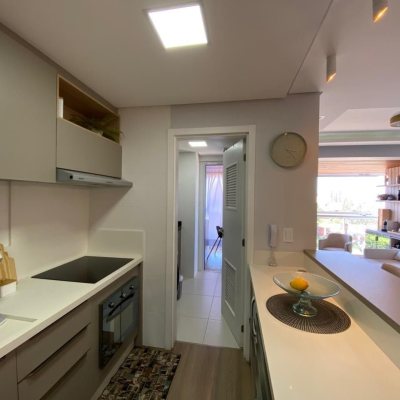 Apartamentos com 108m², 3 quartos, 1 suíte, 2 garagens, no bairro Pagani em Palhoça