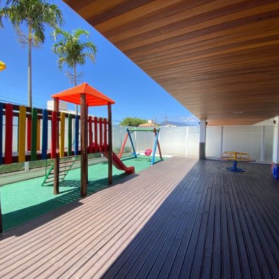 Apartamentos com 108m², 3 quartos, 1 suíte, 2 garagens, no bairro Pagani em Palhoça