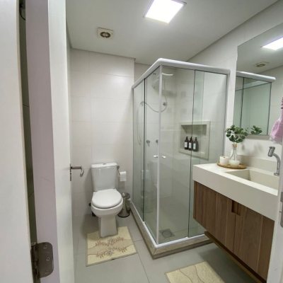 Apartamentos com 108m², 3 quartos, 1 suíte, 2 garagens, no bairro Pagani em Palhoça