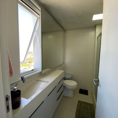 Apartamentos com 108m², 3 quartos, 1 suíte, 2 garagens, no bairro Pagani em Palhoça