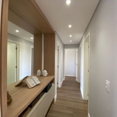 Apartamentos com 108m², 3 quartos, 1 suíte, 2 garagens, no bairro Pagani em Palhoça