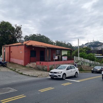 Terreno Comercial/Residencial com 676m², no bairro Carvoeira em Florianópolis