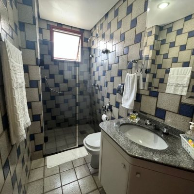 Apartamentos com 129m², 4 quartos, 2 suítes, 2 garagens, no bairro Centro em Florianópolis