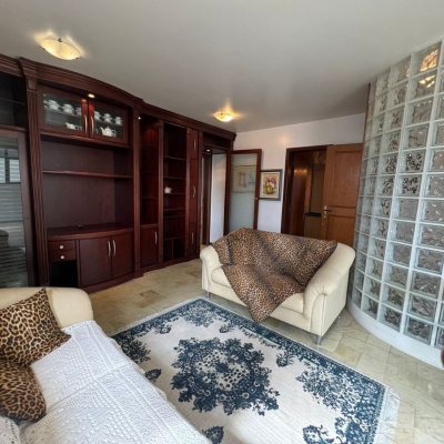 Apartamentos com 129m², 4 quartos, 2 suítes, 2 garagens, no bairro Centro em Florianópolis