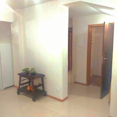 Casa Residencial com 2247m², 6 quartos (sendo 2 suítes), 10 garagens, no bairro Carvoeira em Florianópolis
