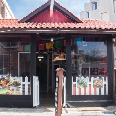 Apart Hotel com 600m², 17 quartos, 5 garagens, no bairro Canasvieiras em Florianópolis