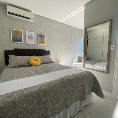 Apart Hotel com 600m², 17 quartos, 5 garagens, no bairro Canasvieiras em Florianópolis