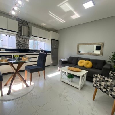 Apart Hotel com 600m², 17 quartos, 5 garagens, no bairro Canasvieiras em Florianópolis