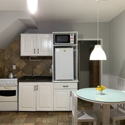 Apart Hotel com 600m², 17 quartos, 5 garagens, no bairro Canasvieiras em Florianópolis