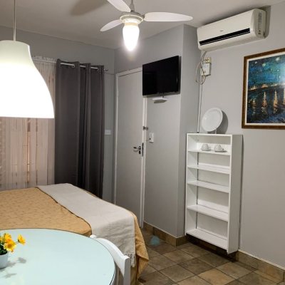 Apart Hotel com 600m², 17 quartos, 5 garagens, no bairro Canasvieiras em Florianópolis