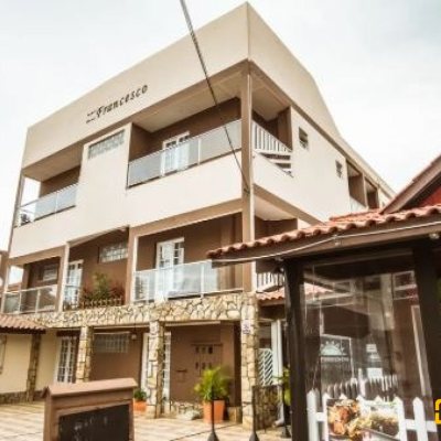 Apart Hotel com 600m², 17 quartos, 5 garagens, no bairro Canasvieiras em Florianópolis