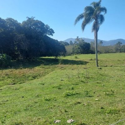 Terreno Comercial/Residencial com 55409m², no bairro Campeche em Florianópolis