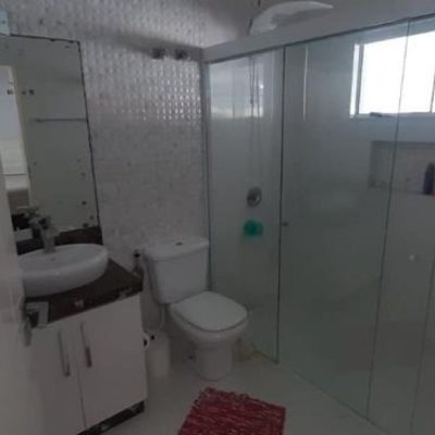 Casa Residencial com 300m², 4 quartos, 1 suíte, 3 garagens, no bairro Praia Comprida em São José