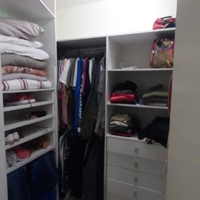 Casa Residencial com 300m², 4 quartos, 1 suíte, 3 garagens, no bairro Praia Comprida em São José