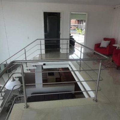 Casa Residencial com 300m², 4 quartos, 1 suíte, 3 garagens, no bairro Praia Comprida em São José