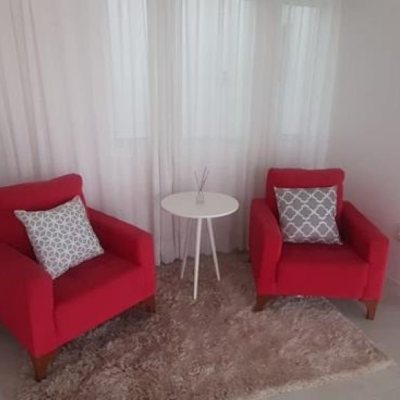 Casa Residencial com 300m², 4 quartos, 1 suíte, 3 garagens, no bairro Praia Comprida em São José