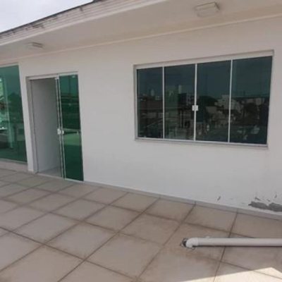 Casa Residencial com 300m², 4 quartos, 1 suíte, 3 garagens, no bairro Praia Comprida em São José