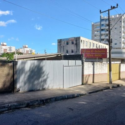 Predio com 1409m², no bairro Estreito em Florianópolis