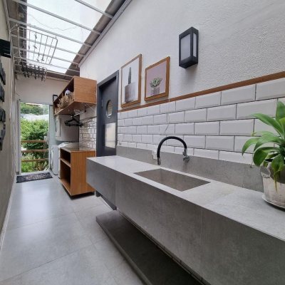 Casa Comercial com 450m², 5 garagens, no bairro Centro em Florianópolis