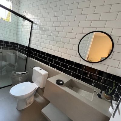 Casa Comercial com 450m², 5 garagens, no bairro Centro em Florianópolis