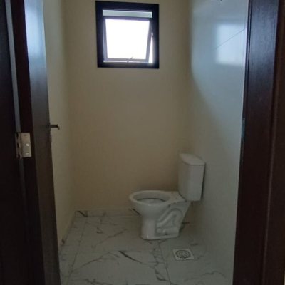 Casa Residencial com 117m², 2 quartos, 1 suíte, 2 garagens, no bairro Campeche em Florianópolis