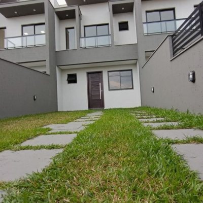 Casa Residencial com 117m², 2 quartos, 1 suíte, 2 garagens, no bairro Campeche em Florianópolis