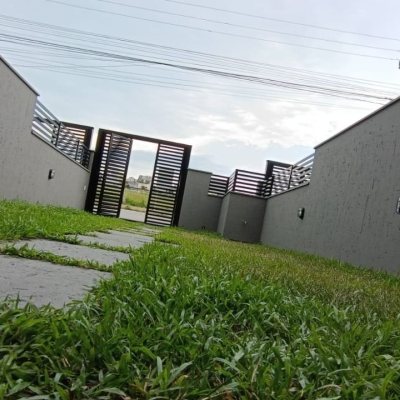 Casa Residencial com 117m², 2 quartos, 1 suíte, 2 garagens, no bairro Campeche em Florianópolis